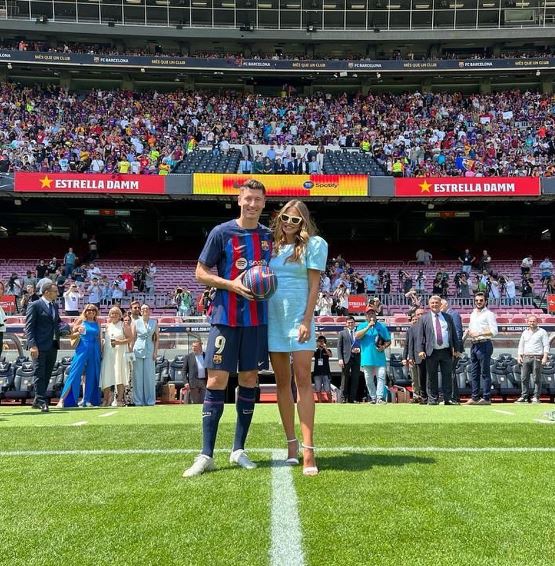 Lewandowski and  wife